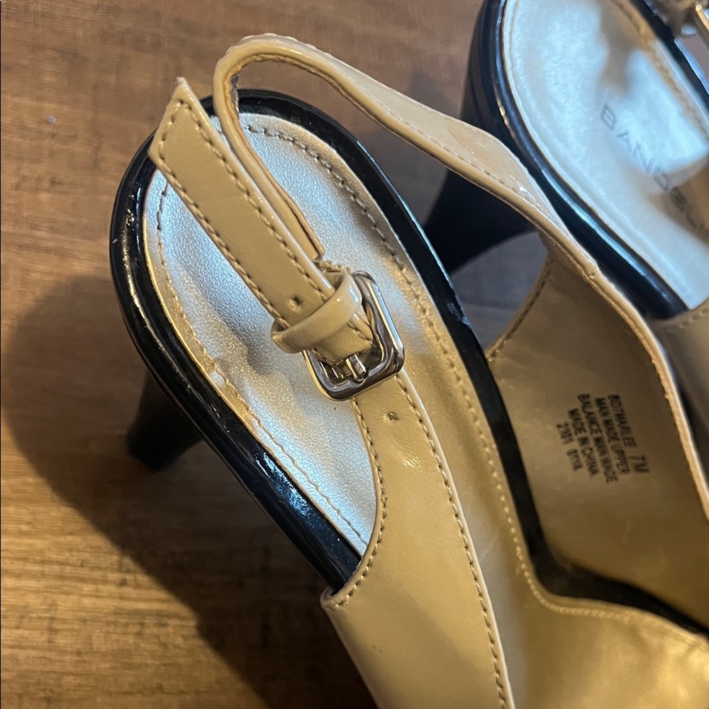 Bandolino Beige and Black Floral Heels - Picture 12 of 12